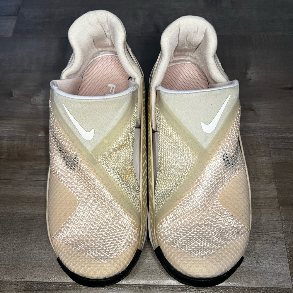 Nike Go FlyEase Ivory-White Shoes Women's Size 6.5 US DR5540-103